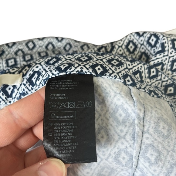 H&M Women’s 12 Cropped Pants White and Navy Blue Geometric Pattern Side Zipper - Picture 7 of 7